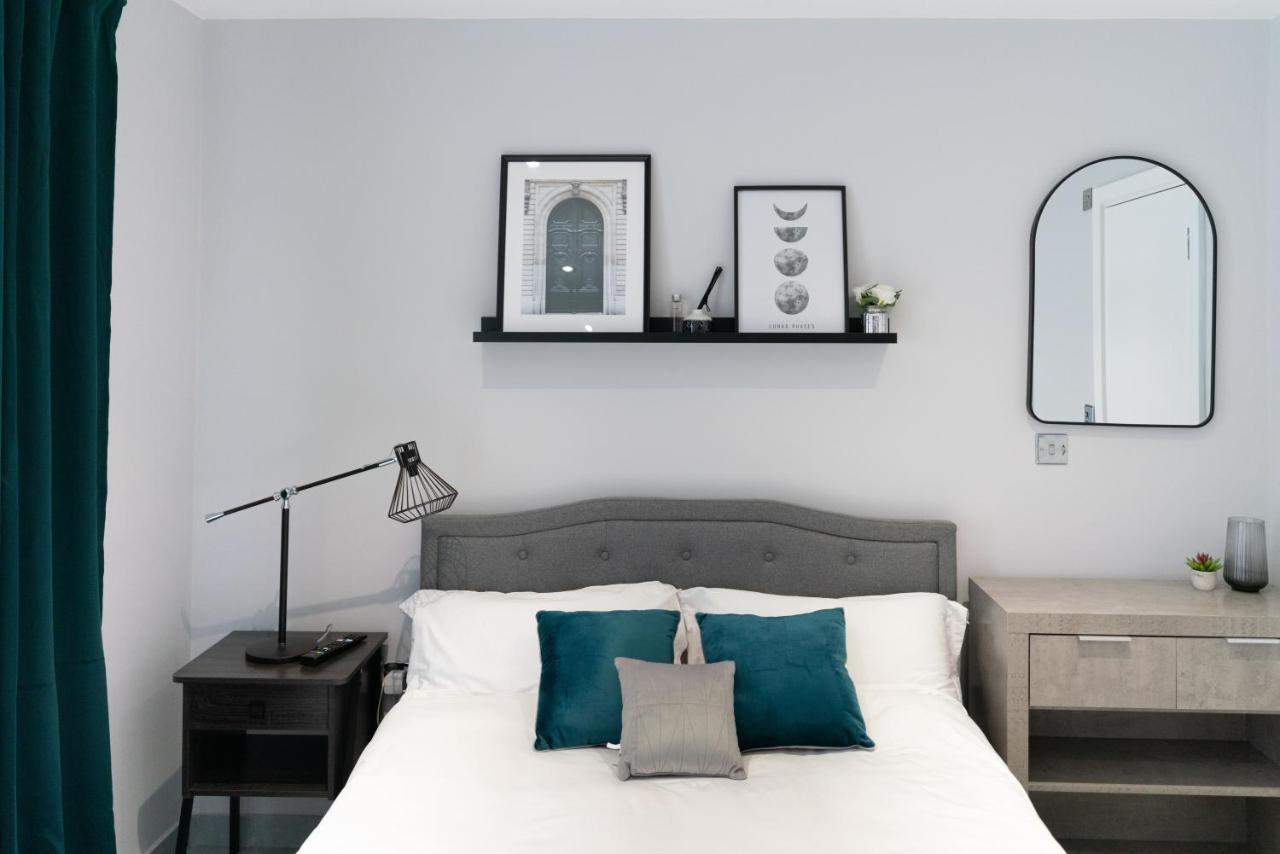 Luxury 5Bd Suite Guest House 伦敦 外观 照片