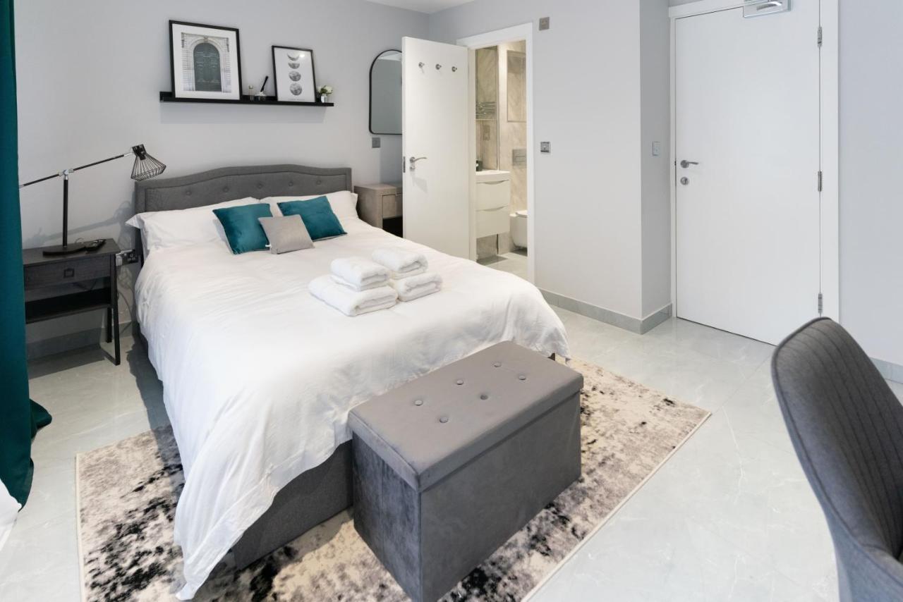 Luxury 5Bd Suite Guest House 伦敦 外观 照片